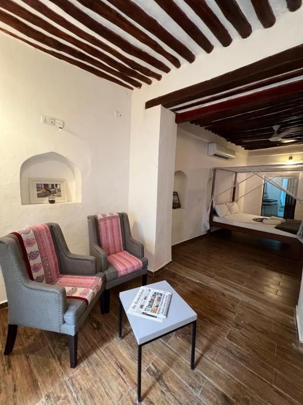 Stone Town House - image 15