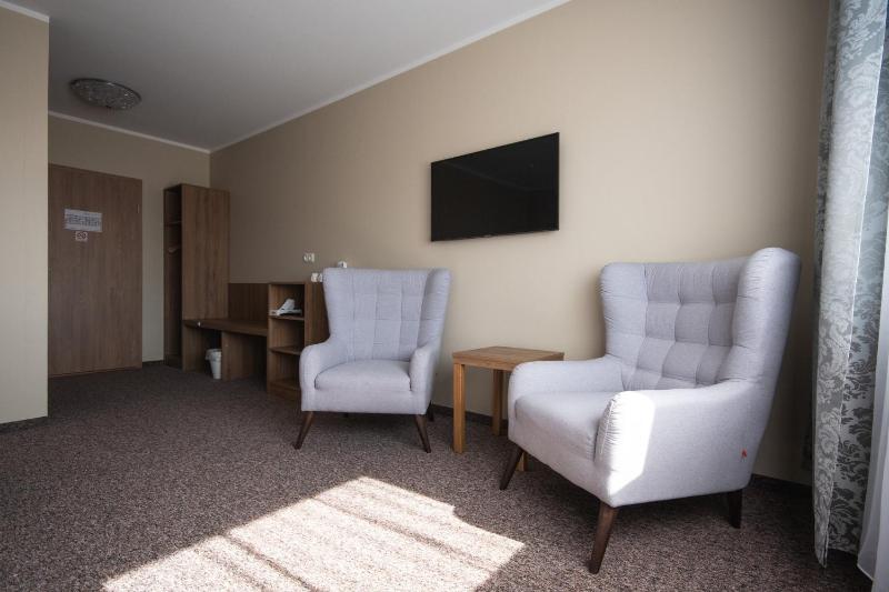 Superior Double or Twin Room image 4
