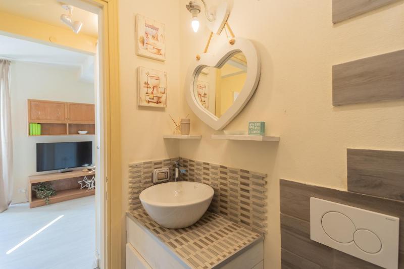 Linda Apartments by Rent All Como - image 14