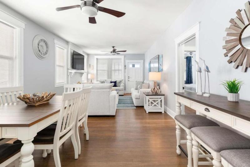 2 Adjoining Houses for 10 People - image 35