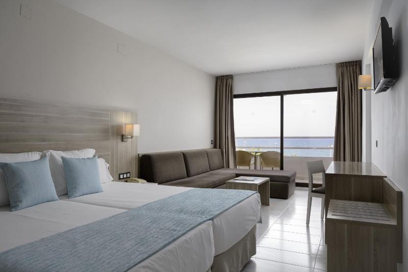 Double Sea View High Floor Single Parent image 4