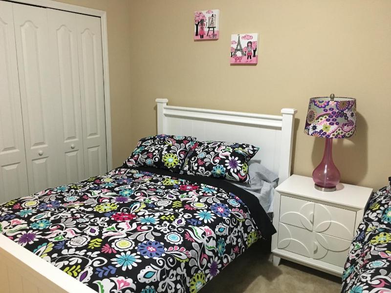 Three-Bedroom House image 4