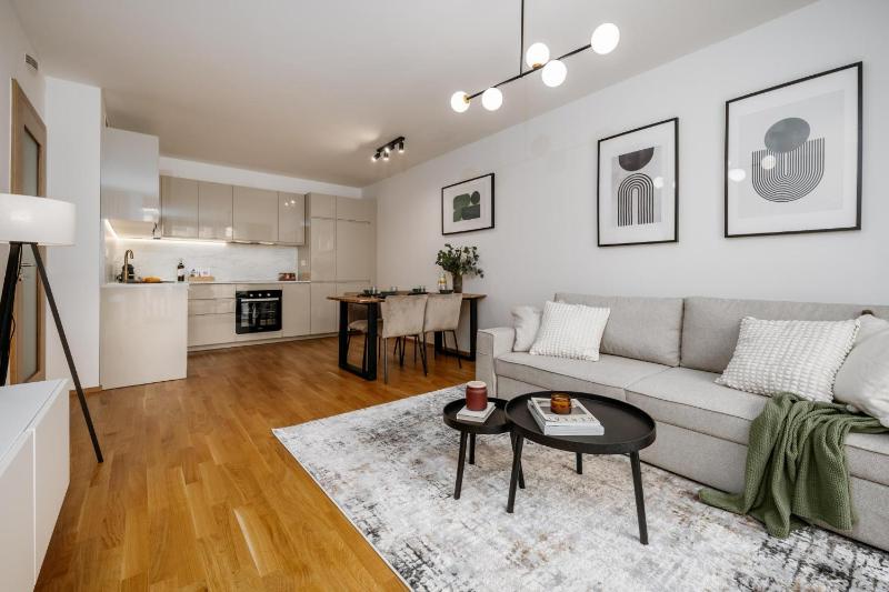 Prague Days - One-bedroom Apartment with Garage Parking and Balcony - image 4
