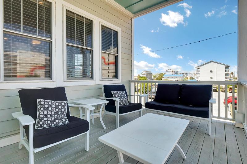 Bikinis & Martinis by Sea Scape Properties - image 9