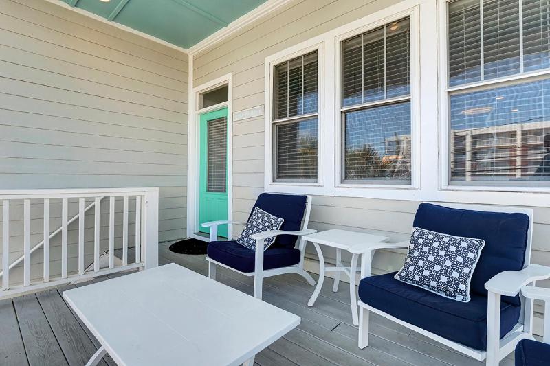 Bikinis & Martinis by Sea Scape Properties - image 6