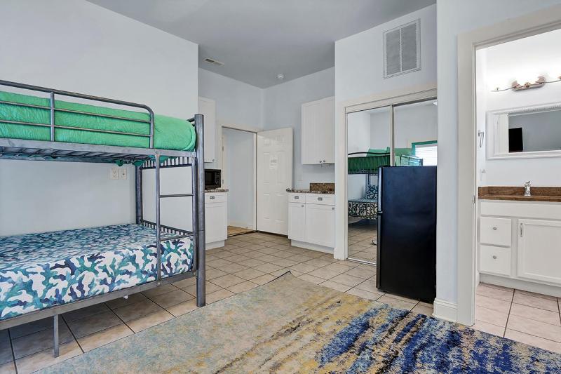 Bikinis & Martinis by Sea Scape Properties - image 15
