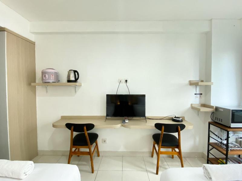 Cozy Stay Studio (No Kitchen) Elvis Tower Apartment By Travelio - image 2