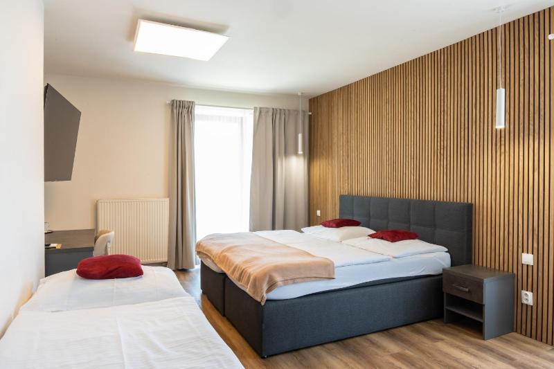 Triple Room image 2