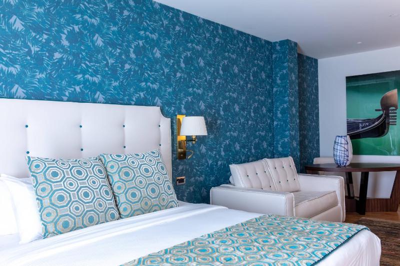 Junior Suite image 3