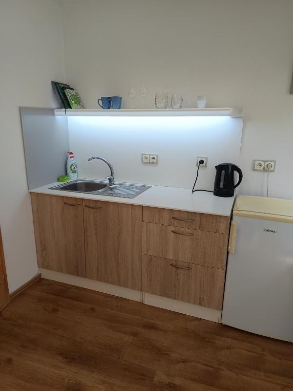 One-Bedroom Apartment image 2