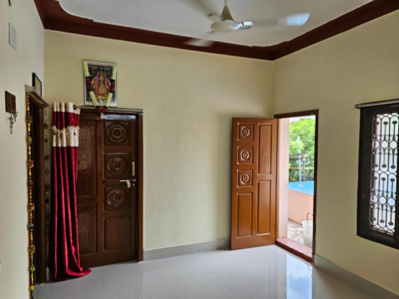 Shriya Home Stay - image 4