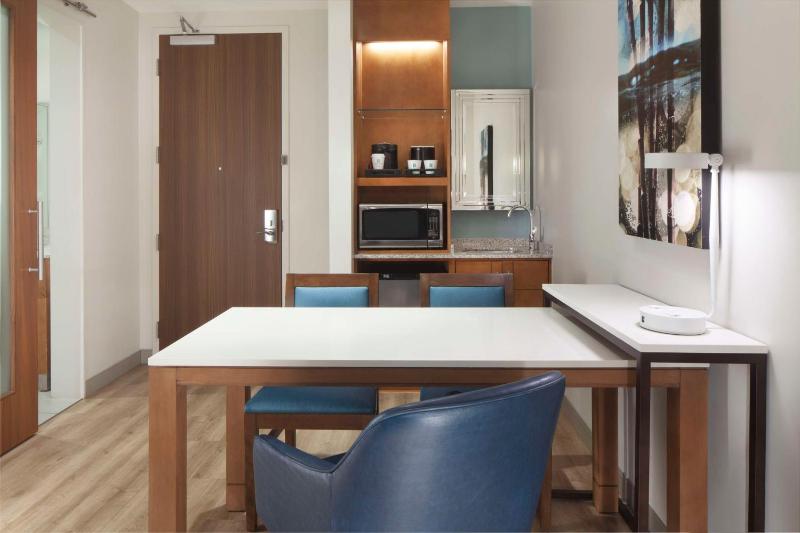 Embassy Suites By Hilton Sarasota - image 15