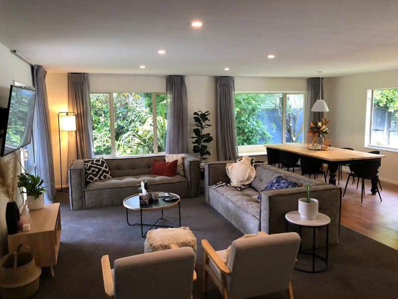 Hidden Gem of Christchurch - Sleeps 13 - image 33