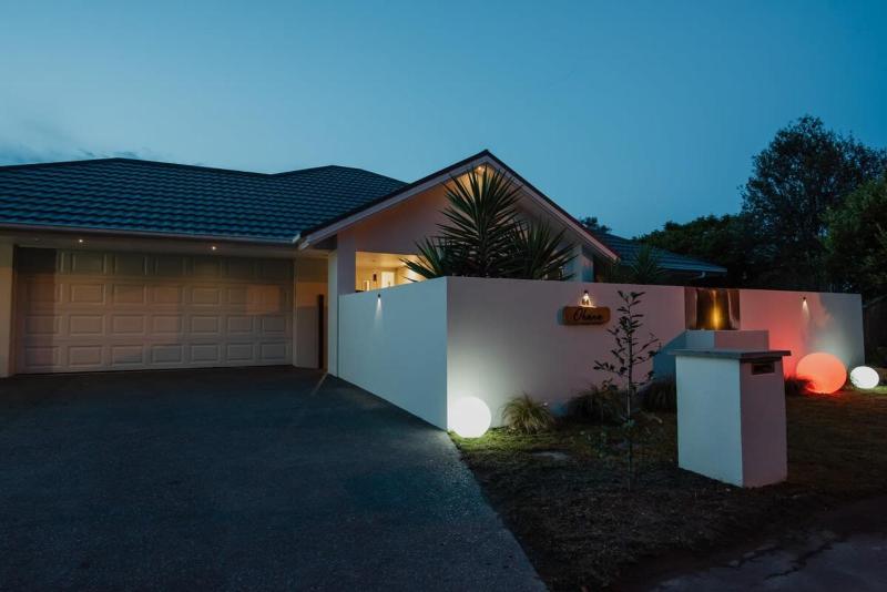 Hidden Gem of Christchurch - Sleeps 13 - image 8