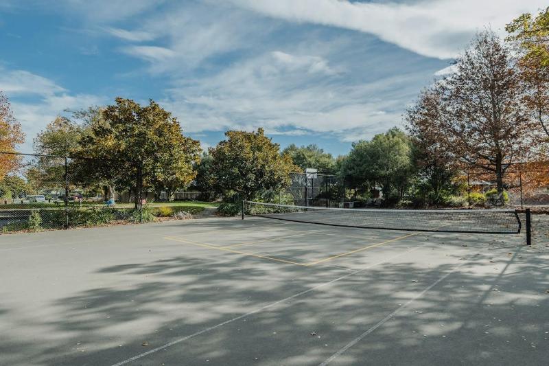 Hidden Gem of Christchurch - Sleeps 13 - image 50