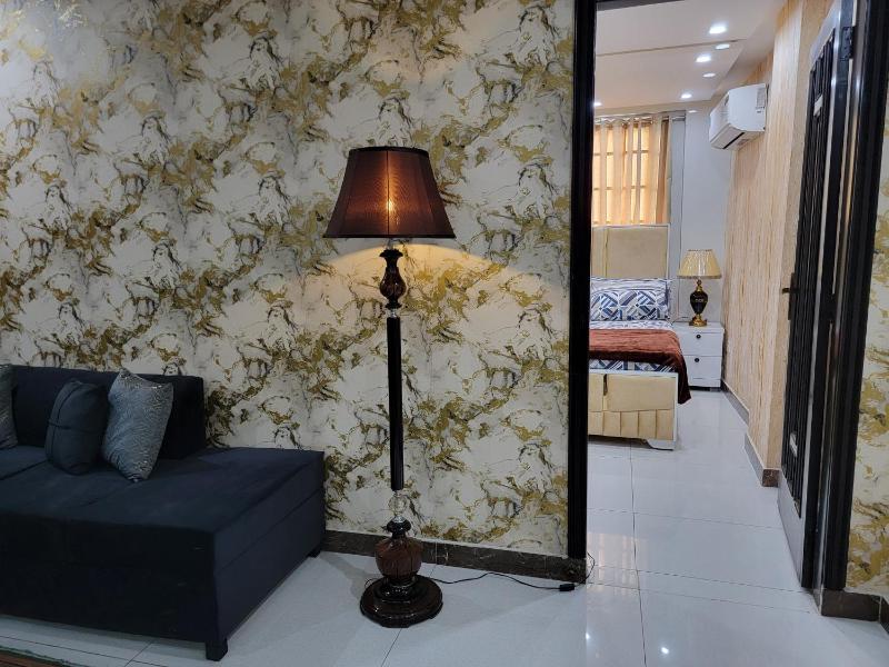 Bahria Town Lahore - NEXT INN Cozy apartment for your stay 501 - image 9