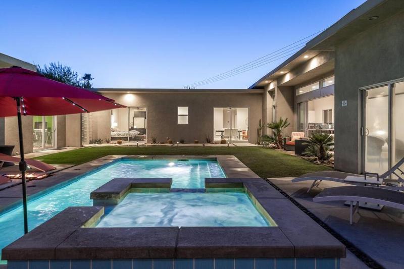 Exclusive Luxury Villa Palm Springs 3 Br plus Casita - image 24