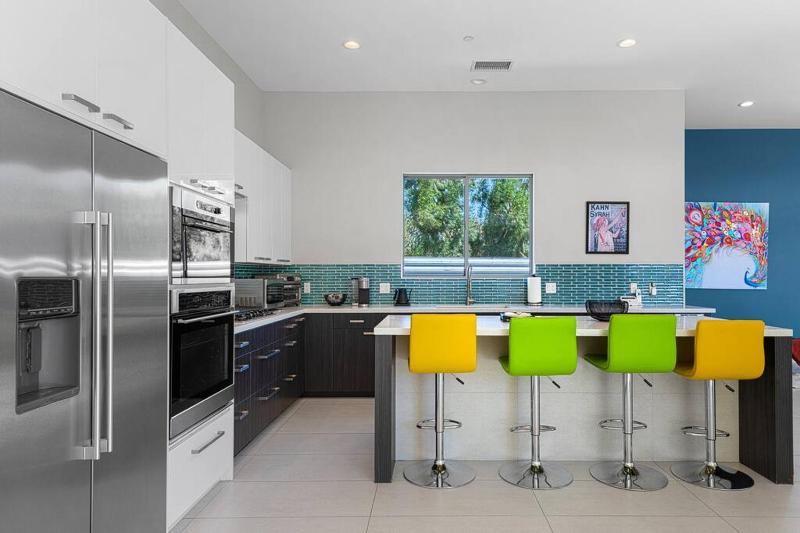 Exclusive Luxury Villa Palm Springs 3 Br plus Casita - image 12