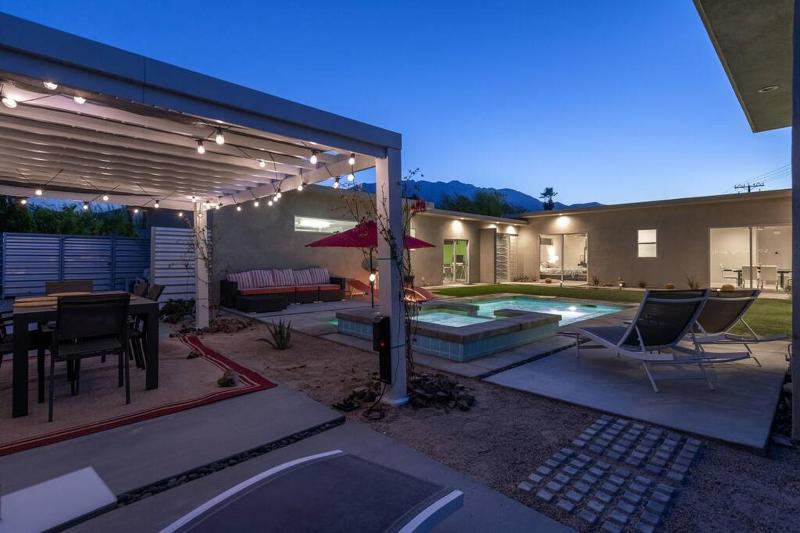 Exclusive Luxury Villa Palm Springs 3 Br plus Casita - image 18