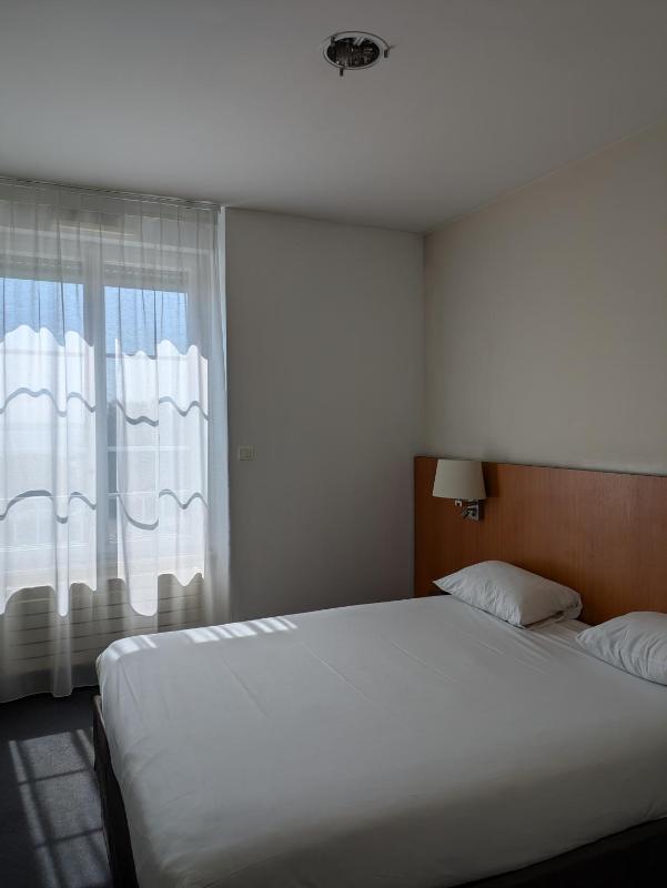 Club Double Room image 4