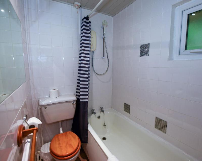 Quadruple Room image 1