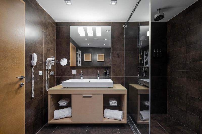 Duplex with Terrace image 4