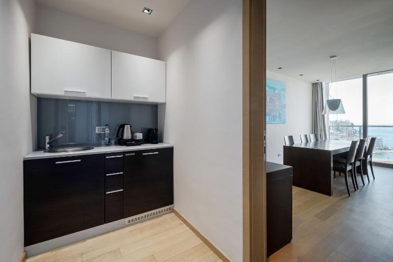 Duplex with Terrace image 3