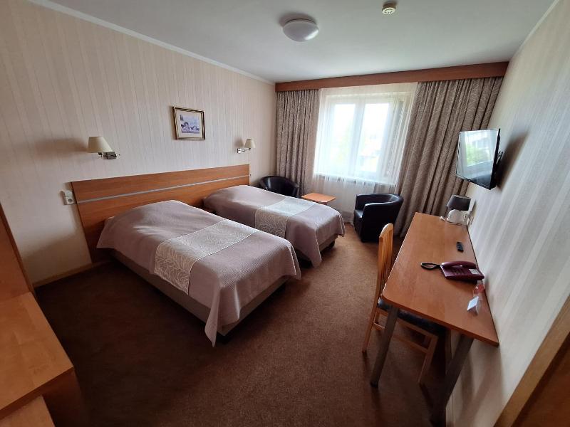 Twin Room with Garden View image 1
