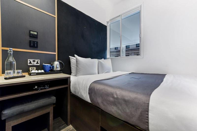 Queen Room image 1
