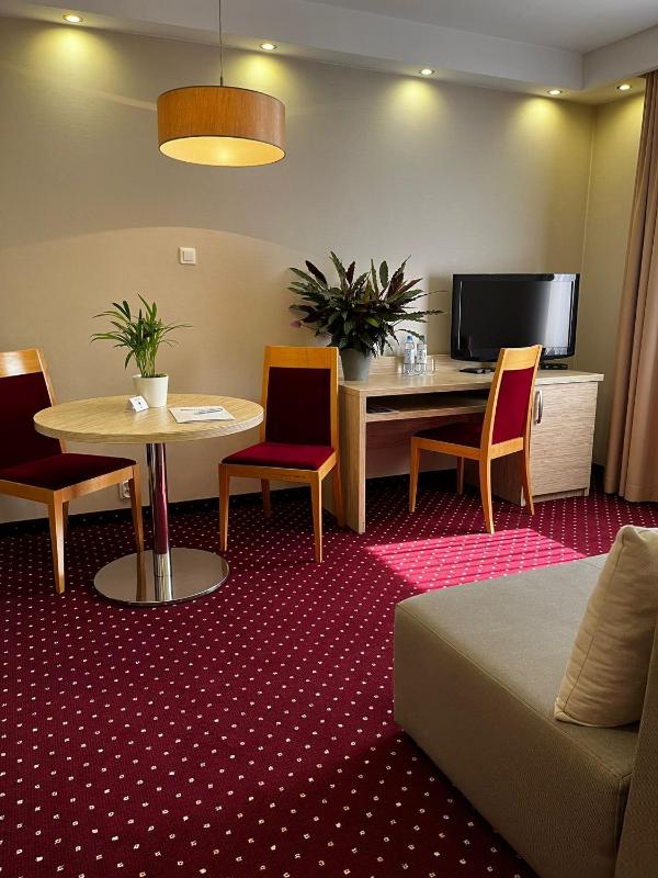 Apartment image 4