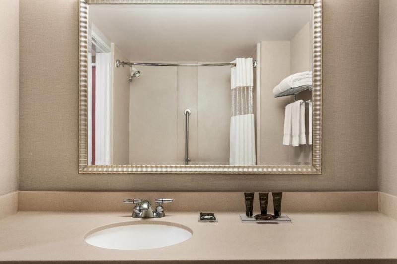 King Room - Non-Smoking image 1