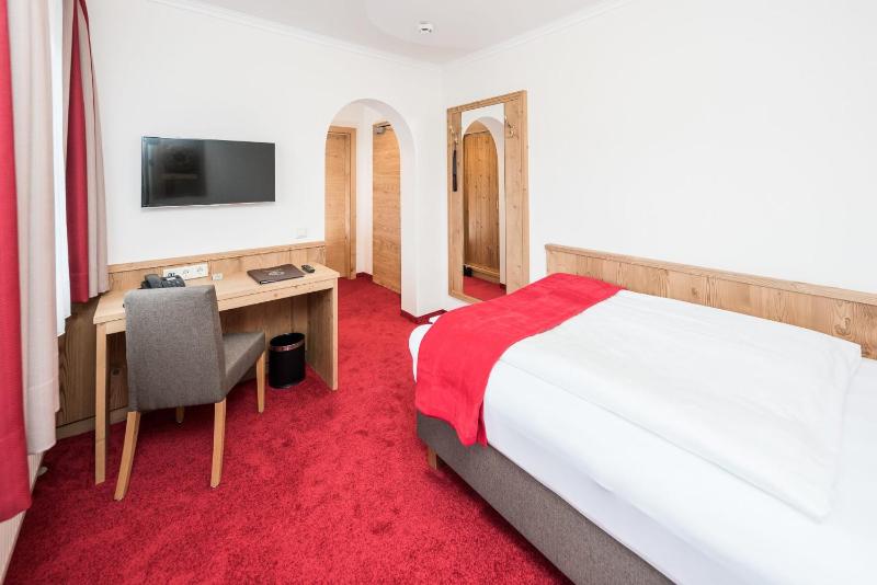 Single Room image 3