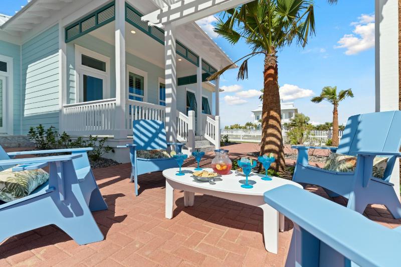 Lucky Turtle - Private marina front home with Pool home - image 12