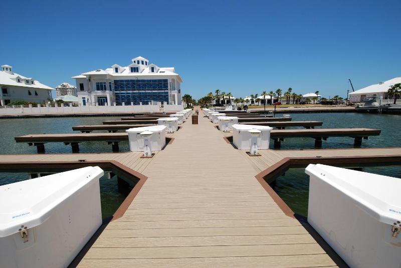 Lucky Turtle - Private marina front home with Pool home - image 41