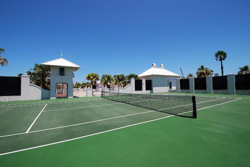 Lucky Turtle - Private marina front home with Pool home - image 3