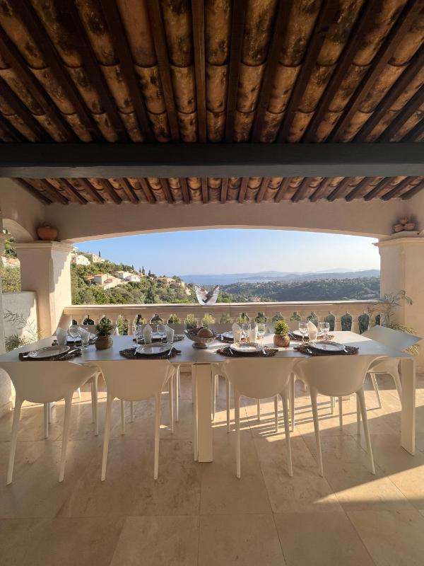 Villa provençale Magnifique vue Golfe de St Tropez - image 43