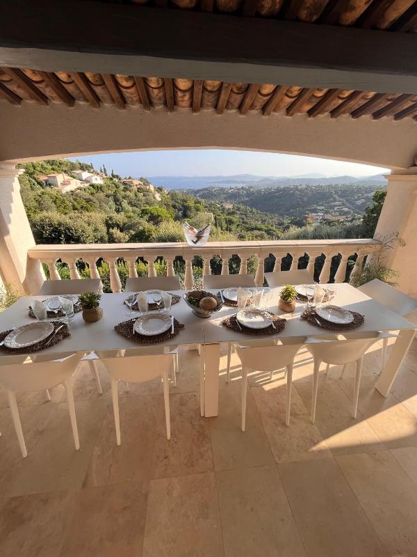 Villa provençale Magnifique vue Golfe de St Tropez - image 14