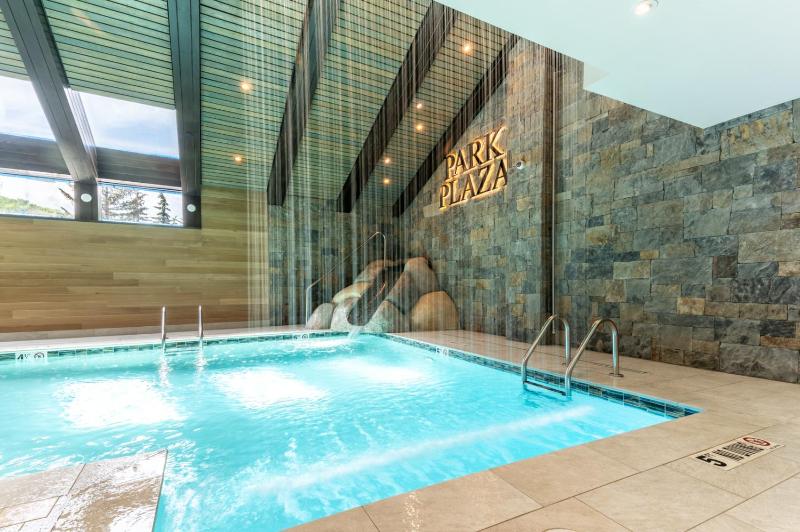 Park Plaza Beaver Creek - image 11