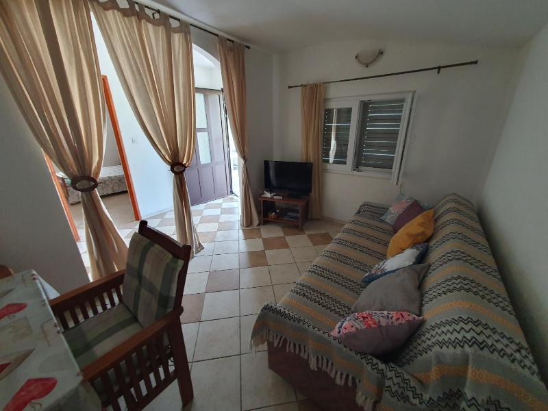 Two-Bedroom Apartment with Terrace and Sea View image 1