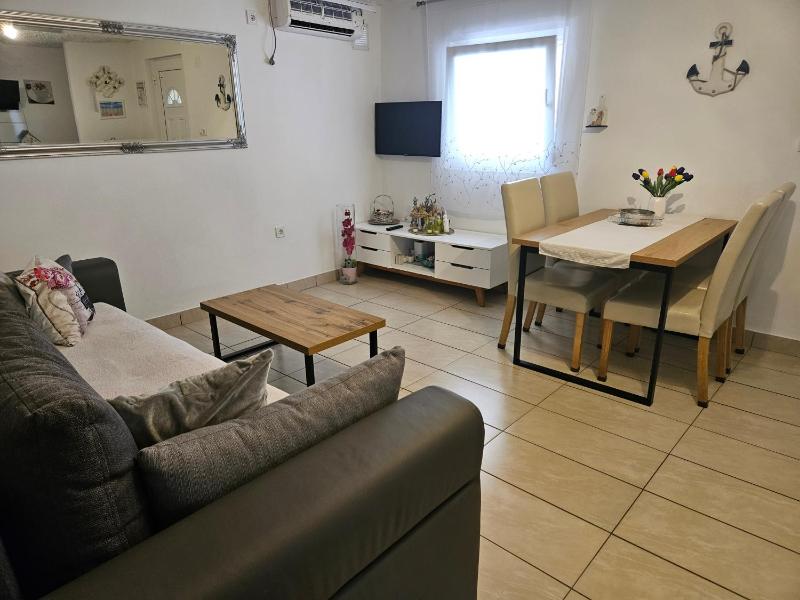 Apartments with parking space Vir - 22626 - image 19