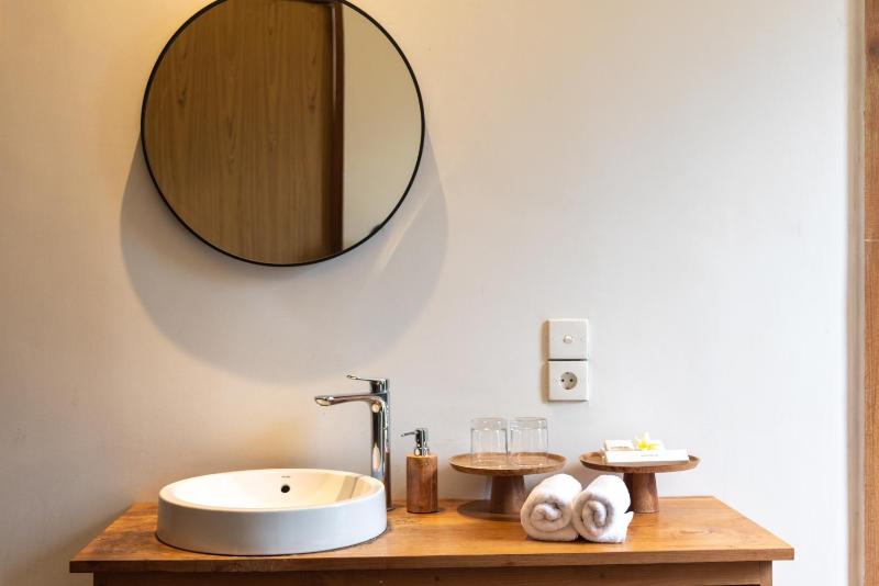 Bije Boutique & Gallery - image 15