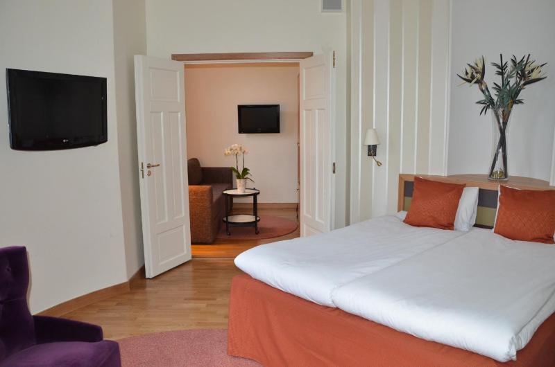 Junior Suite image 3
