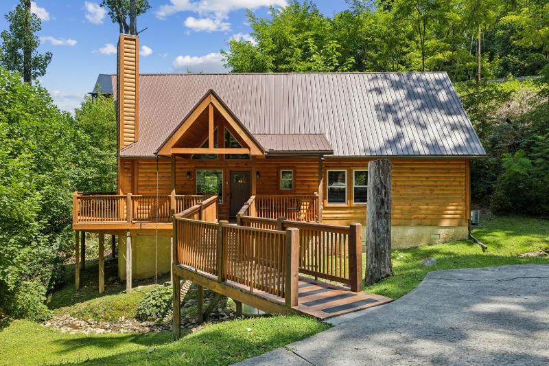Creekside Manor cabin - image 39