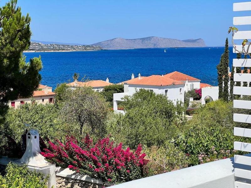 Double Room with Balcony and Sea View image 1