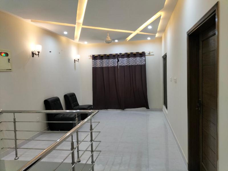 Beautiful villa in Bahria Town karachi - image 9