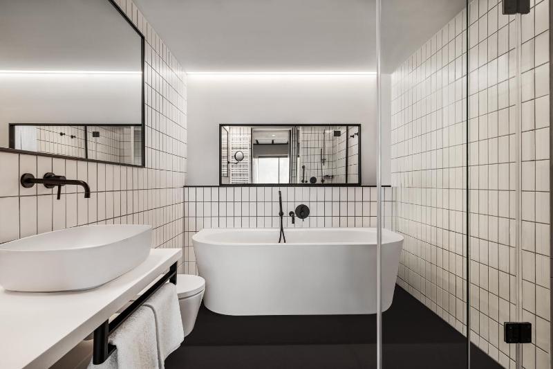 Suite image 2
