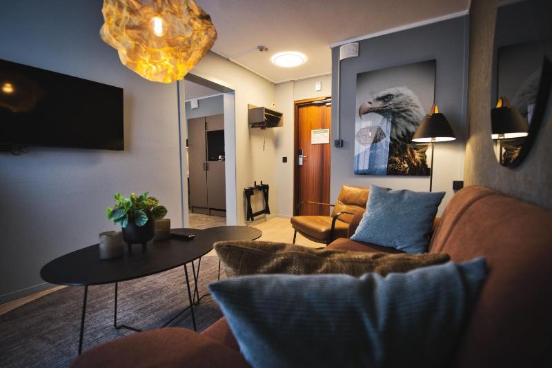 Junior Suite image 1