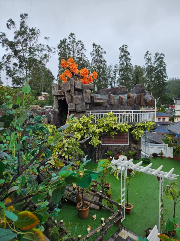 S & B Dreams House - image 5