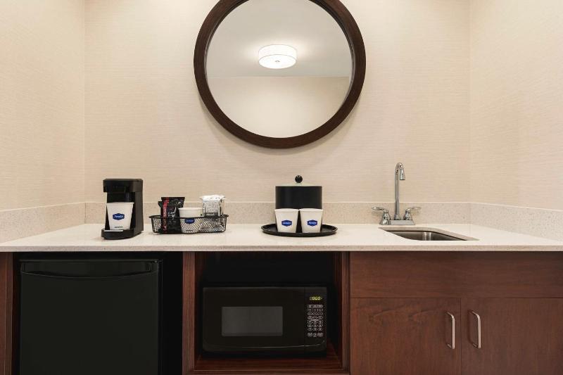 King Studio Suite - Non-Smoking image 3