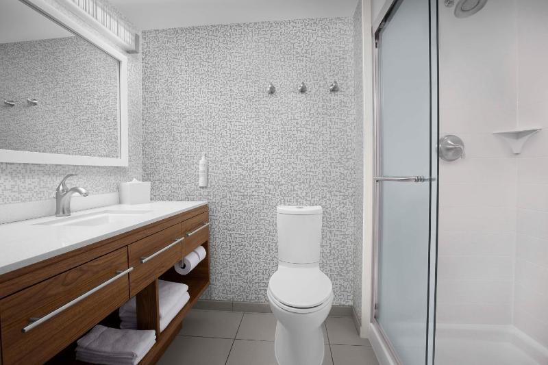 King Studio Suite - Hearing Access/Non-Smoking image 2